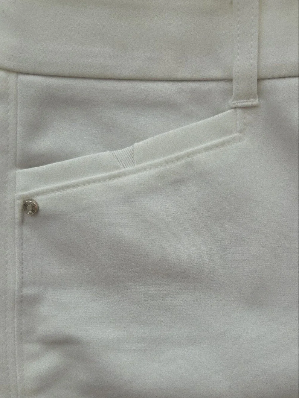 WHITE HOUSE BLACK MARKET THE 5 INCH SHORT SHORTS WHITE SIZE 0 - Picture 12 of 14